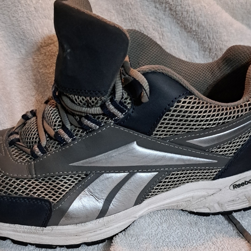 Reebok "Steel Toe" Work Shoe 9.5 - Picture 9 of 10